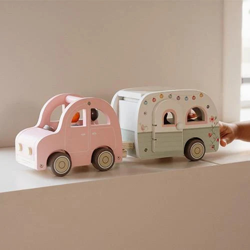 Speelgoed auto met caravan