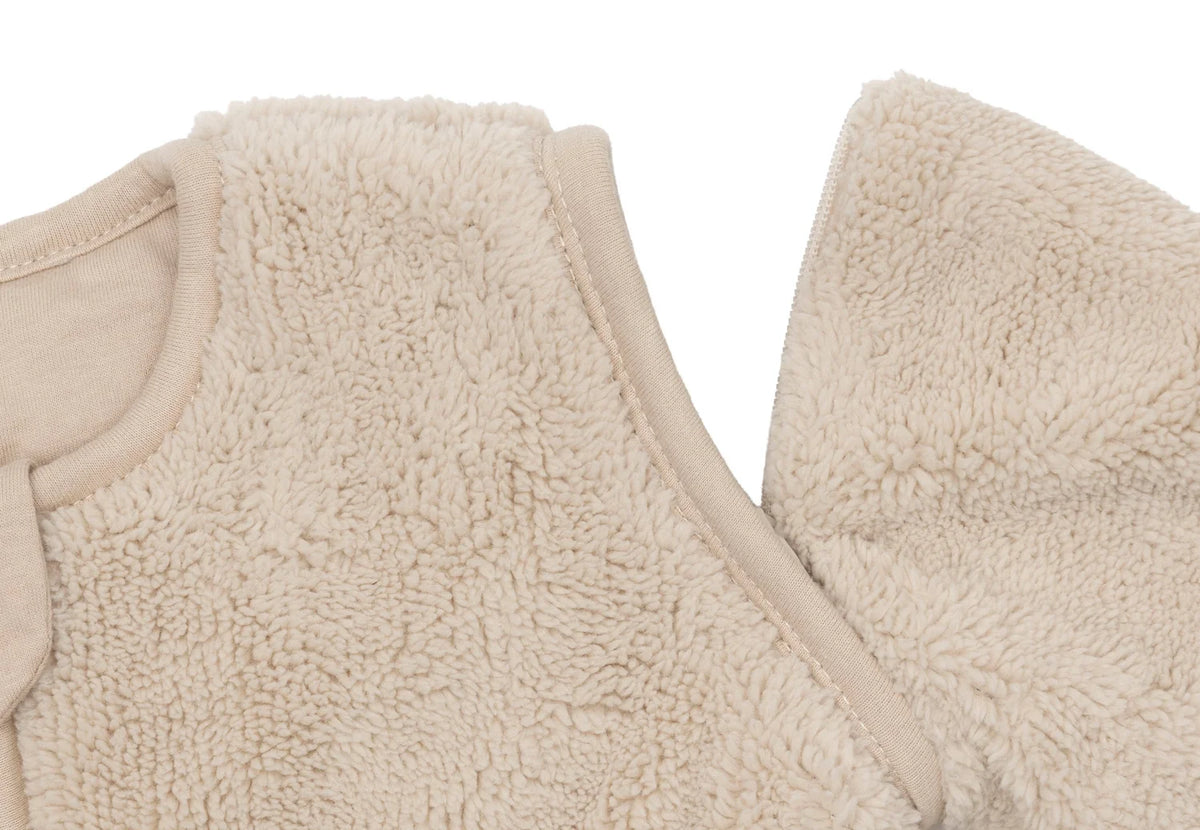Slaapzak met afristbare mouw - Fluffy - Sand- 60 cm