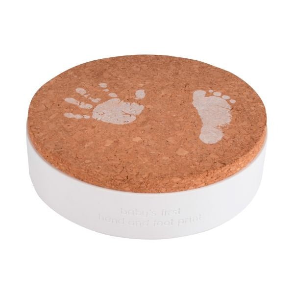 Bambam Hand and footprint - Casteleyn