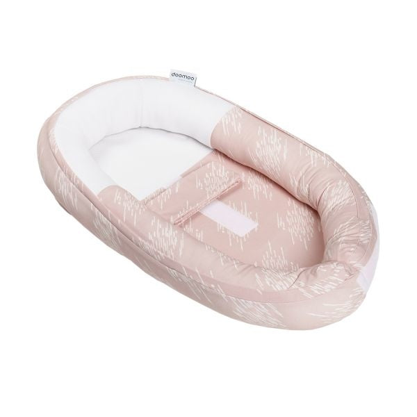 Doomoo Cocoon - Babynestje - Organisch Katoen - 74 x 46 cm - Misty Pink
