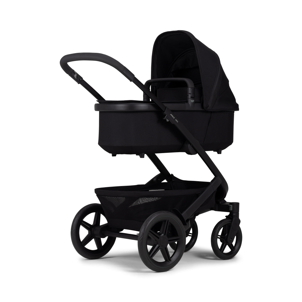 Geo 3 Space Black
