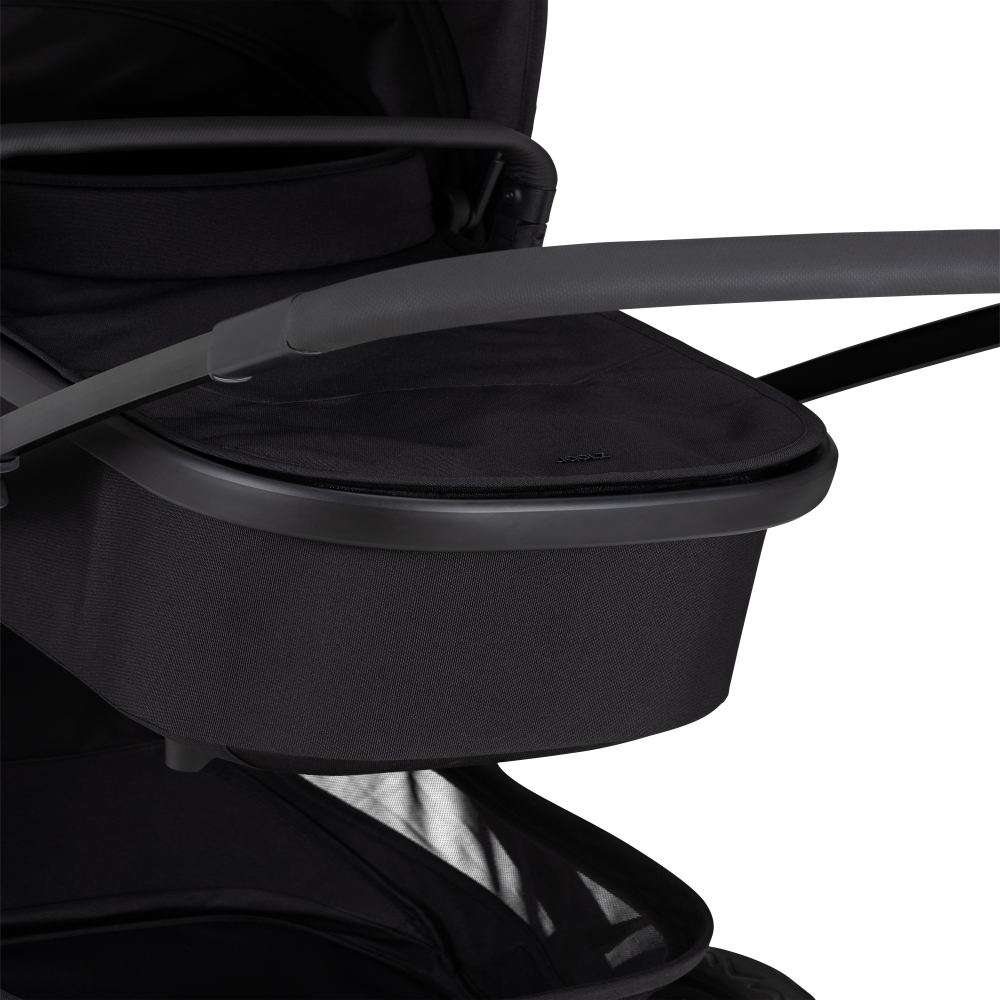 Geo 3 Space Black