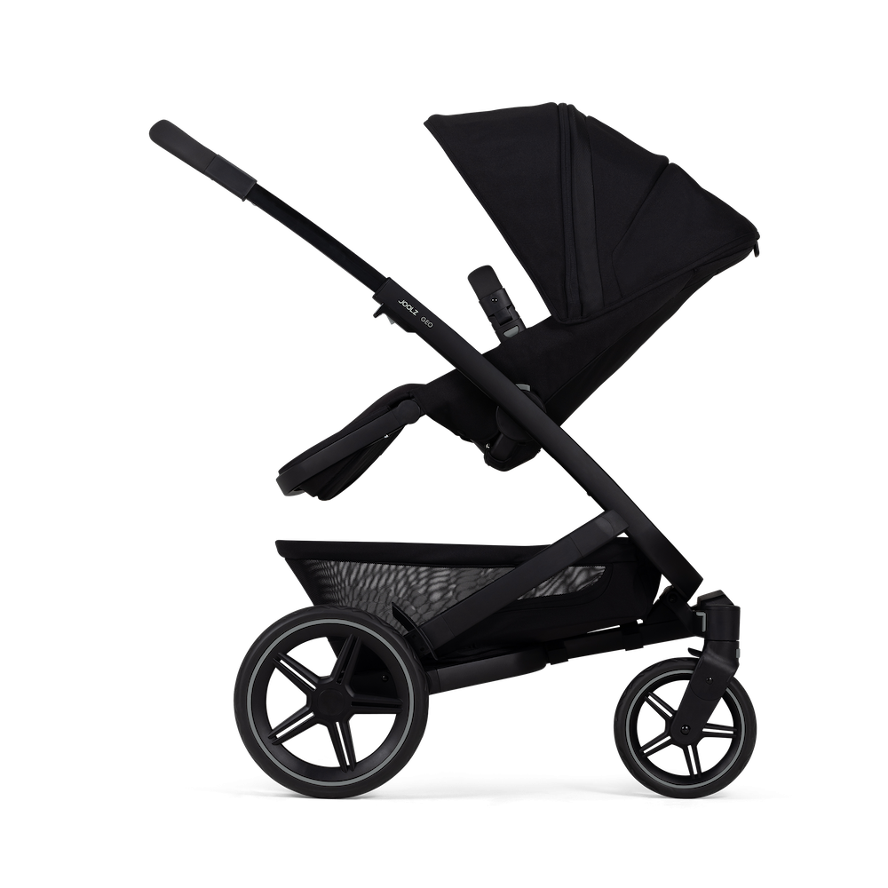 Geo 3 Space Black