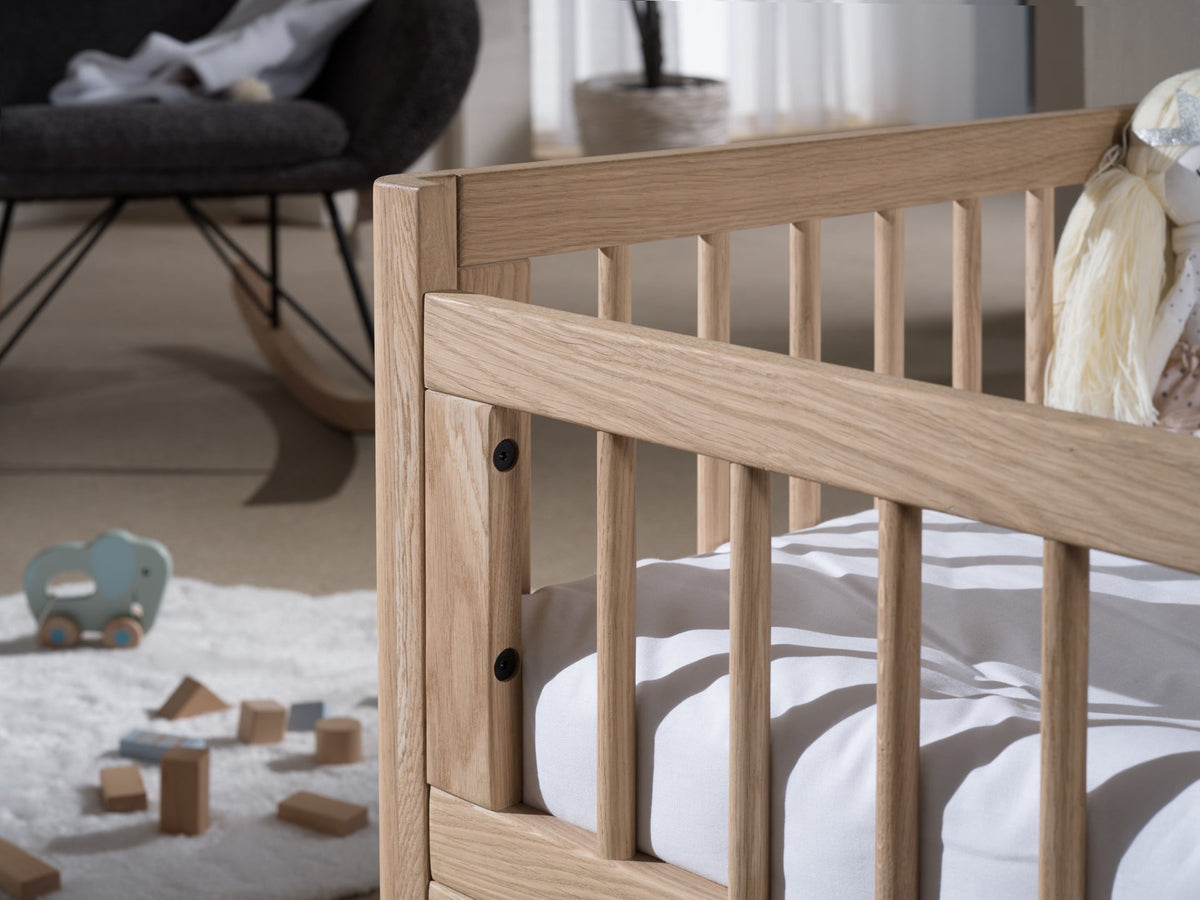 FORREST PEUTER BED 70X140 MASSIEF EIKEN - Casteleyn