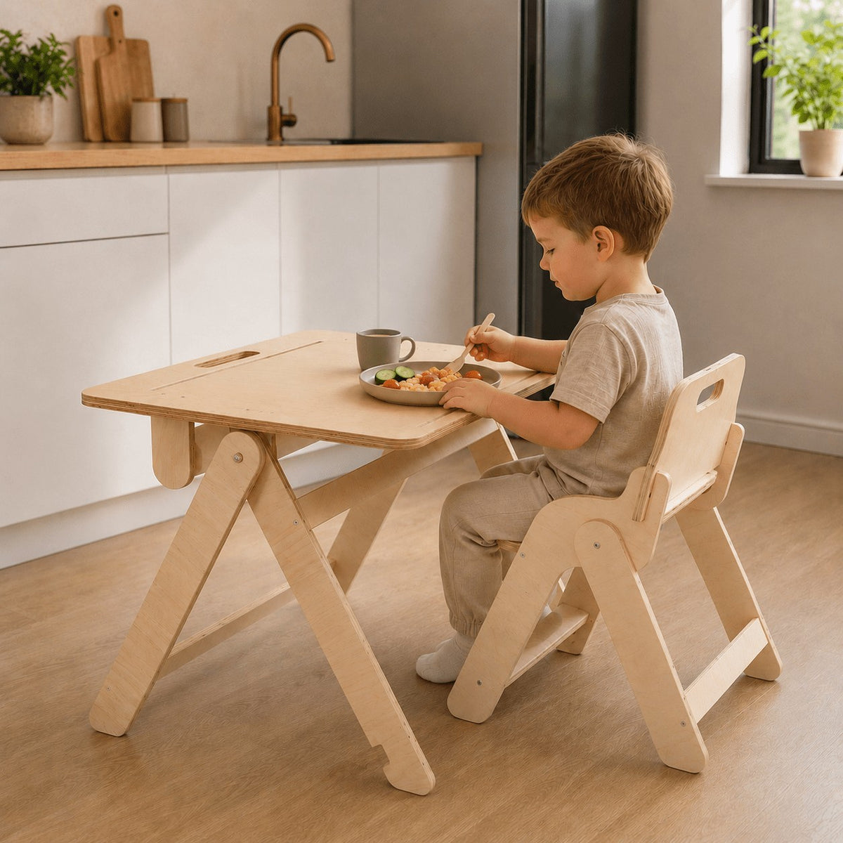 Drawing Board and Table 2in1 with Paper Roll