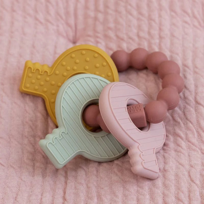 Little Dutch Bijtspeeltje sleutelbos roze - Casteleyn