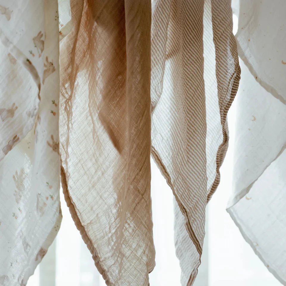 Little dutch Swaddle - Beige streepjes - 120 cm - Casteleyn