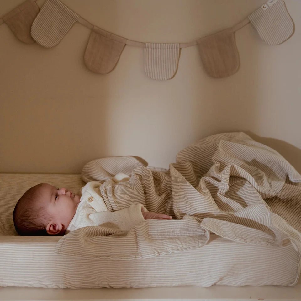 Little dutch Swaddle - Beige streepjes - 120 cm - Casteleyn