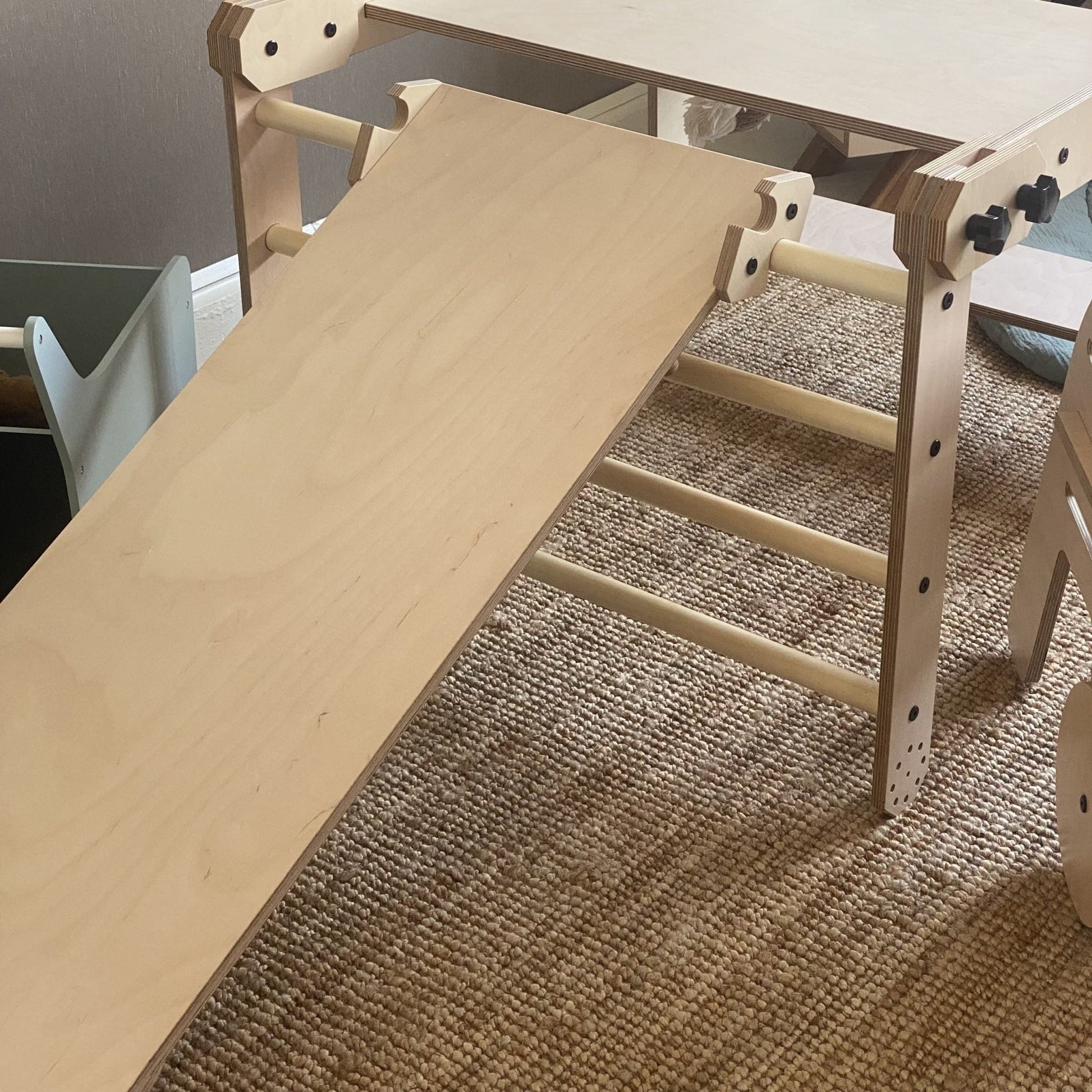 Luula NABU Montessori Klimset, Tafel en Tekenbord 3-in-1 - Casteleyn