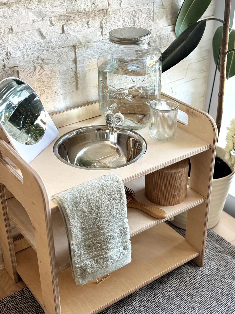 OakHill Montessori Wasmeubel met Deksel – Klein Enkel - Casteleyn