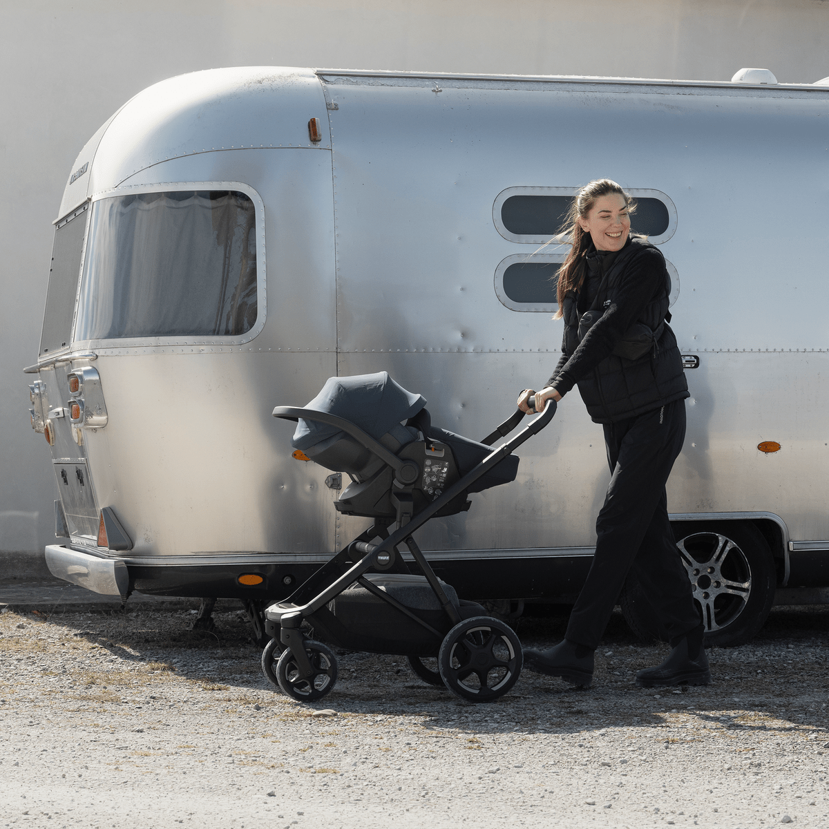 Thule Charm 2 in 1 + Thule Maple pasgeborene bundel Darkest Blue - Casteleyn