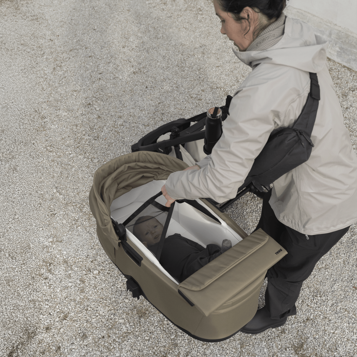 Thule Charm 2 in 1 + Thule Maple pasgeborene bundel Faded Khaki - Casteleyn