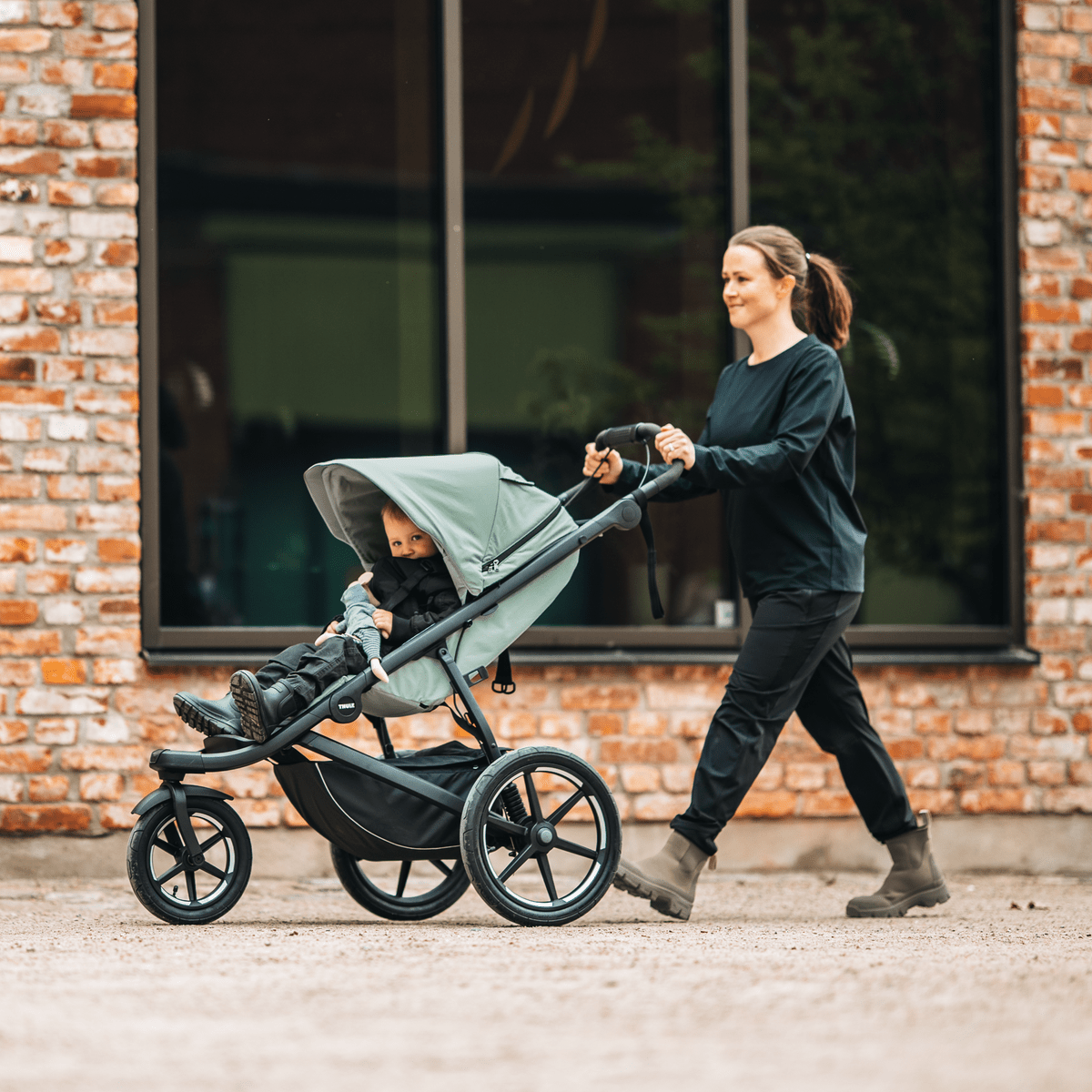 Thule Urban Glide 3 + Thule Maple pasgeborene bundel - Tinted Taupe - Casteleyn